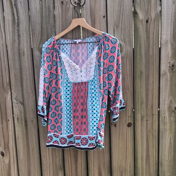 crown & ivy Tops - Crown and Ivy Blue/Peach/White Tunic - Size Small